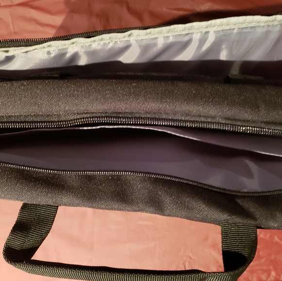 Amazon basic laptop bag - Picture 3 of 3